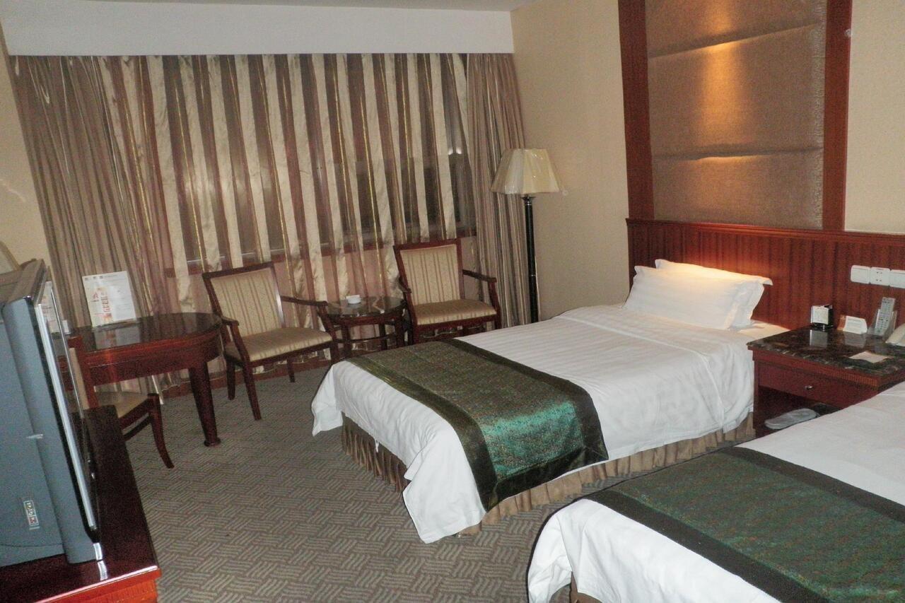 Garden City Hotel Chengdu Exterior foto