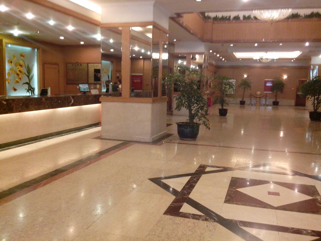 Garden City Hotel Chengdu Exterior foto