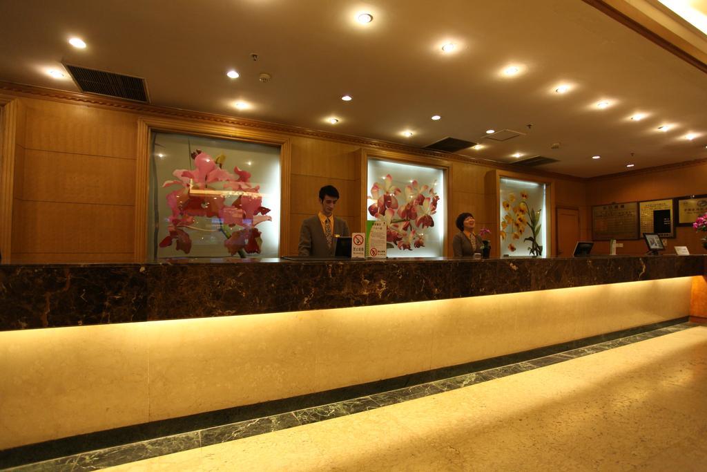 Garden City Hotel Chengdu Exterior foto