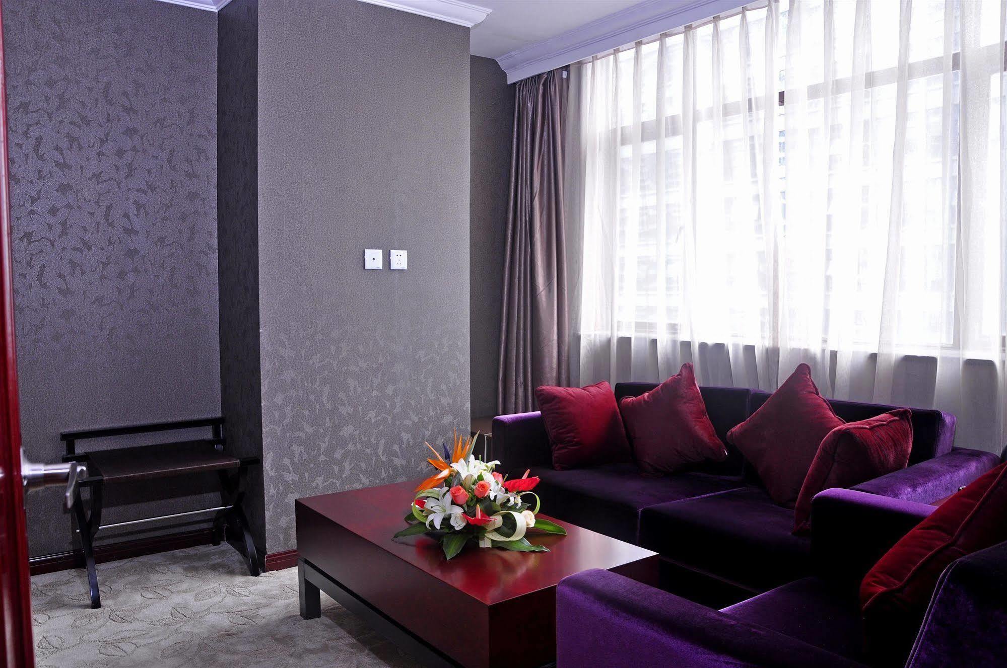 Garden City Hotel Chengdu Exterior foto